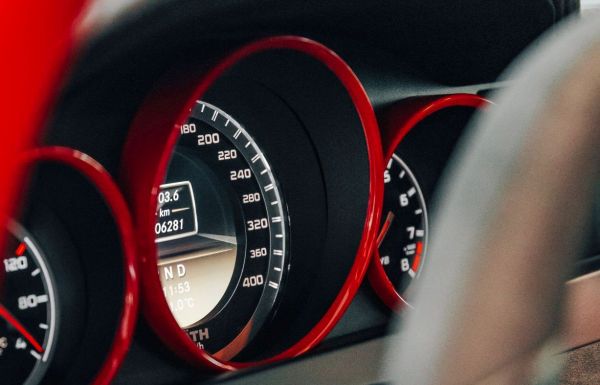 Tachometererweiterung 400 km/h für Mercedes AMG-GT C 190